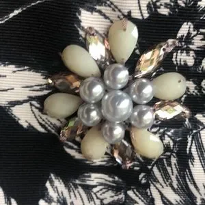 Robe Adrianna Papell Noir Et Blanc Perles – Taille 8, Ligne Ajustée Et Jupe évasée – Portée Une Fois